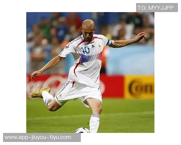 现役足球六大球星实力排名揭晓 谁将成为足坛未来的王者